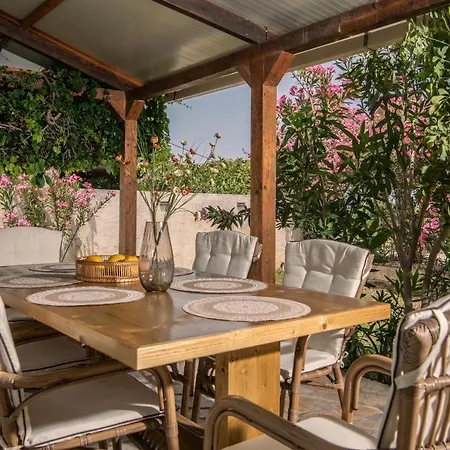 Allegra Villa *